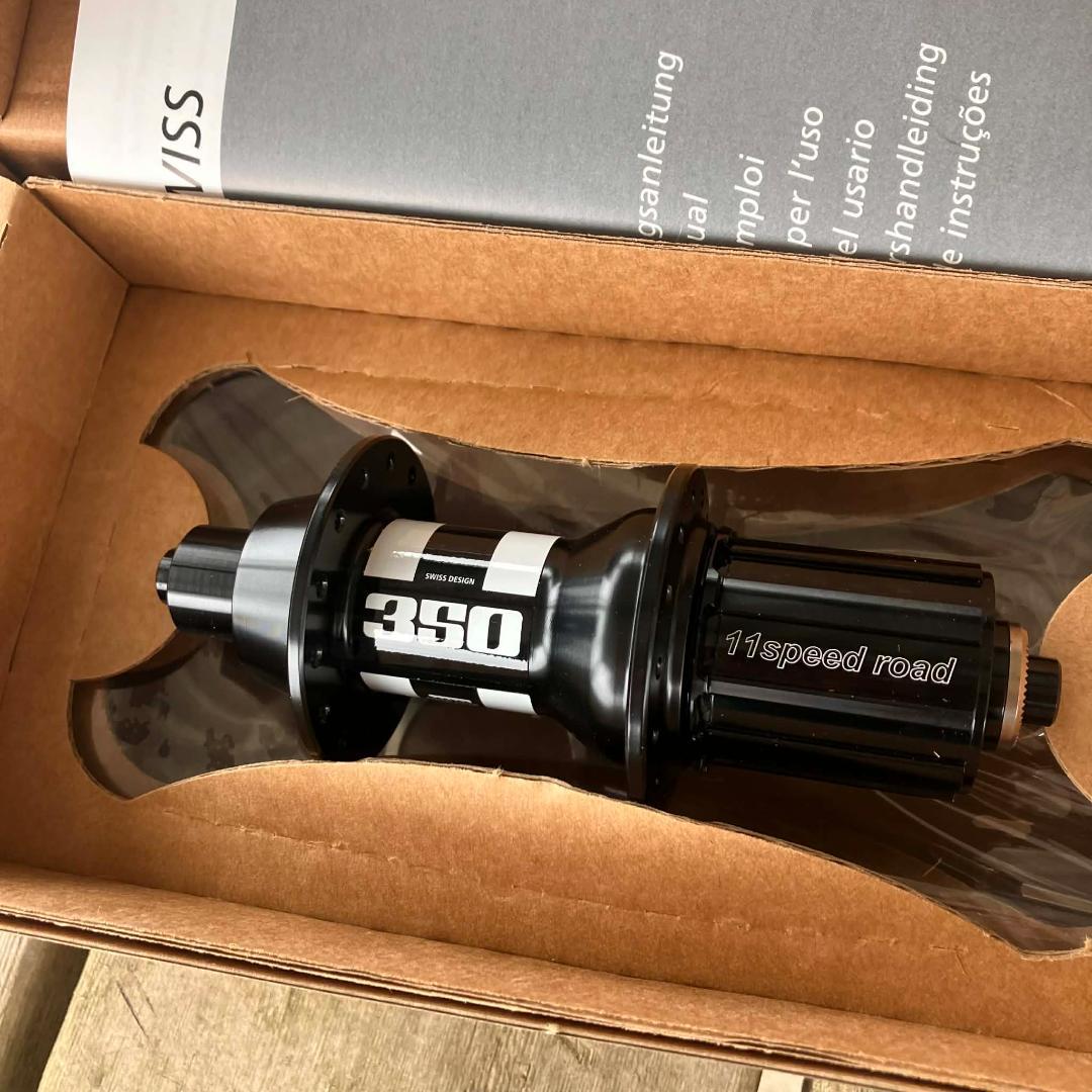 DT Swiss 350 11speed road リアハブ　２８H