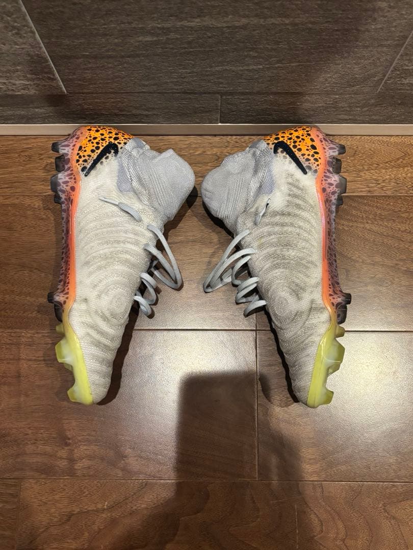 Nike サッカーシューズ スパイク ホワイトオレンジ