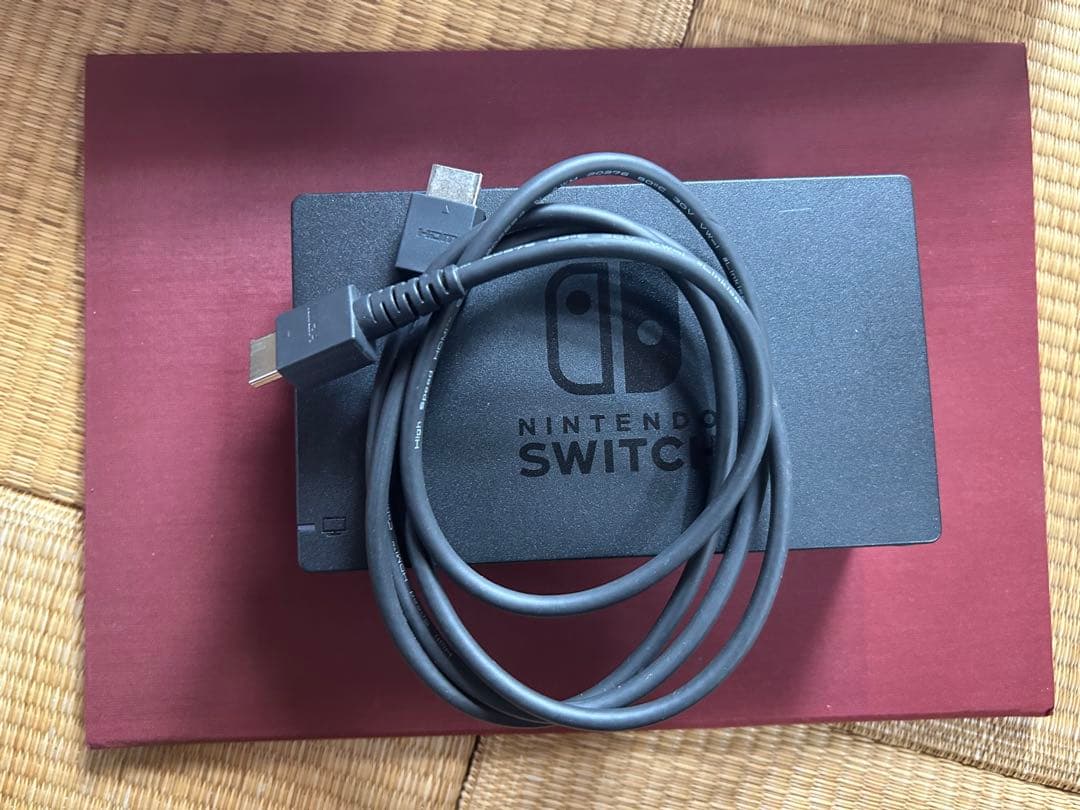 箱付きNintendo Switch本体+付属品ケースmicroSDコントローラ