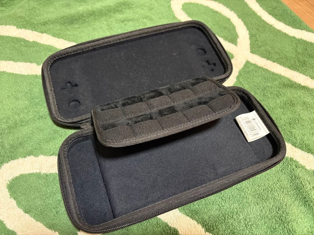 【美品】Nintendo Switch 本体（グレー） 保護フィルム/ケース付き