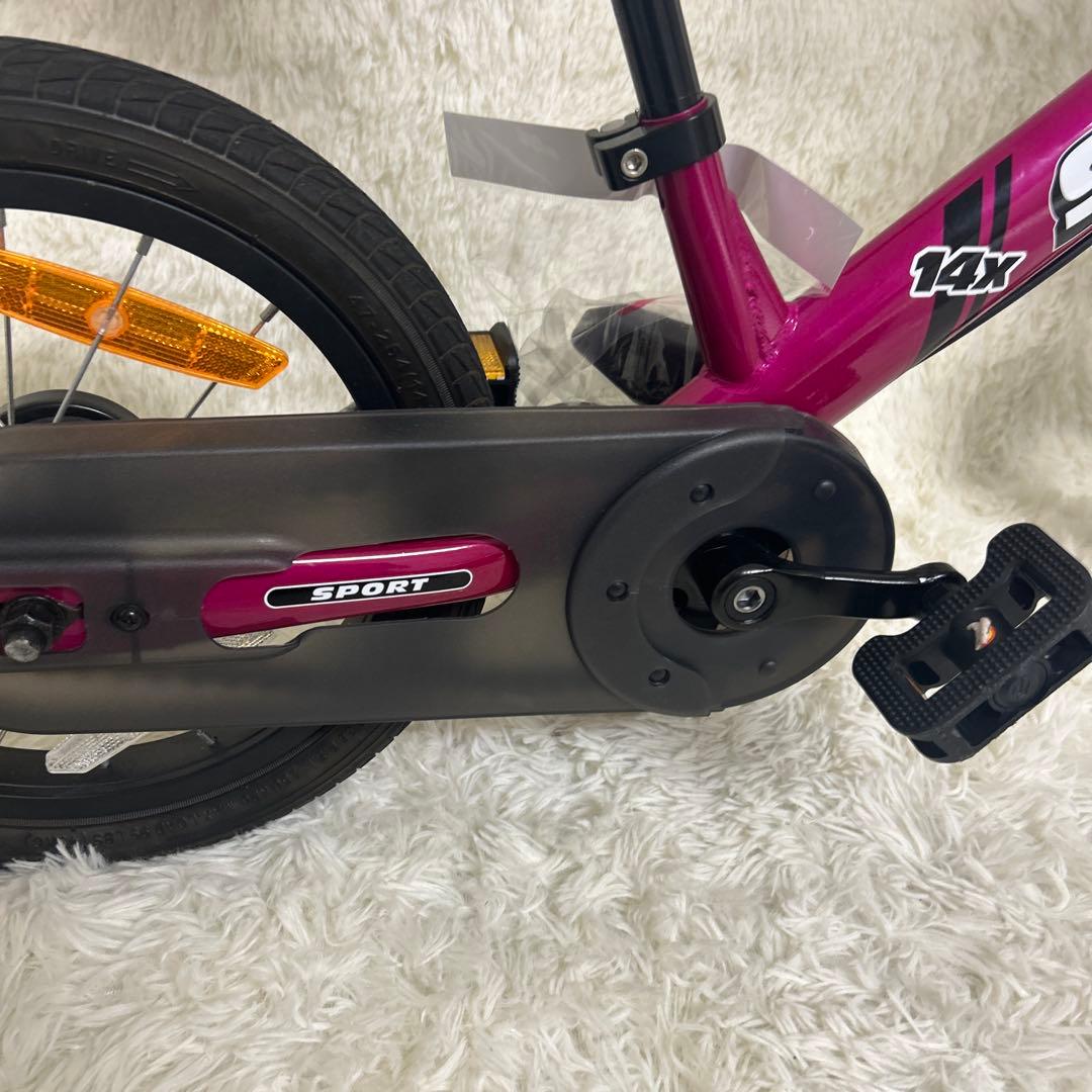 極美品 ストライダー STRIDER 14X フューシャピンク バランスバイク
