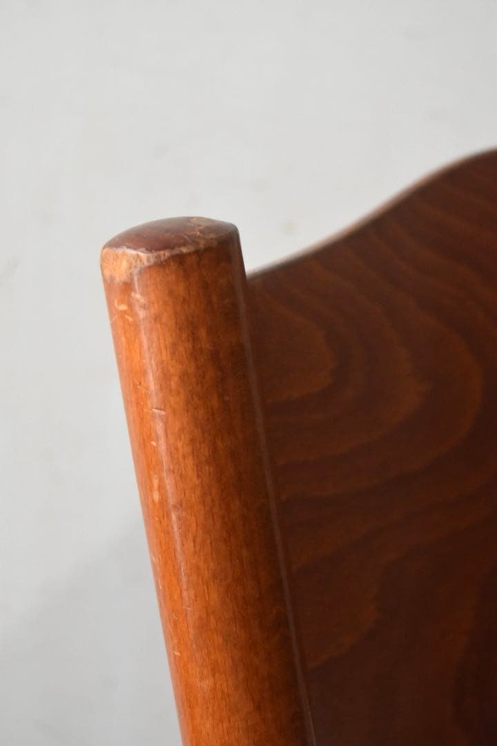 Bentwood chair ①