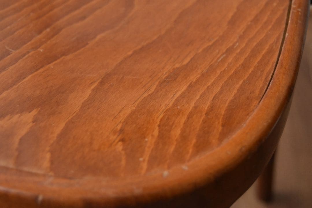 Bentwood chair ①