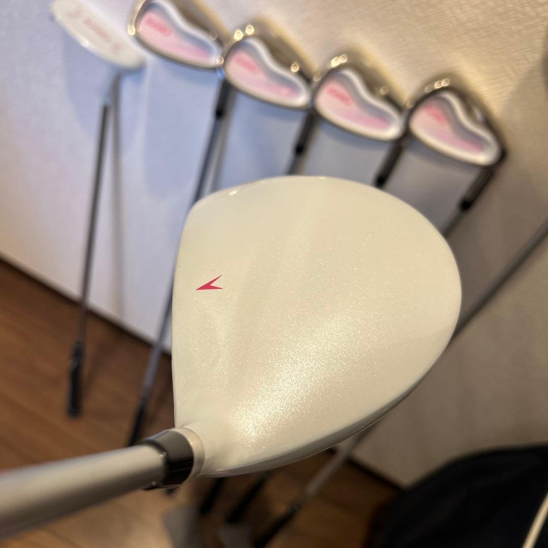 美品IGNIO レディースL 7本　右利き　イグニオ　ハーフゴルフセット