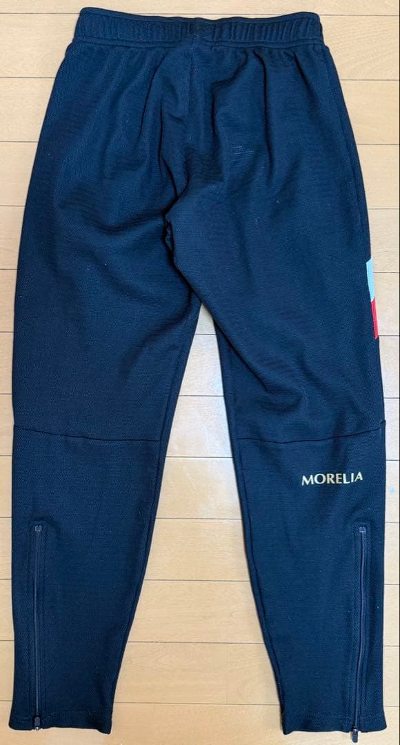 ミズノ　モレリア　ジャージ　上下セット　黒S