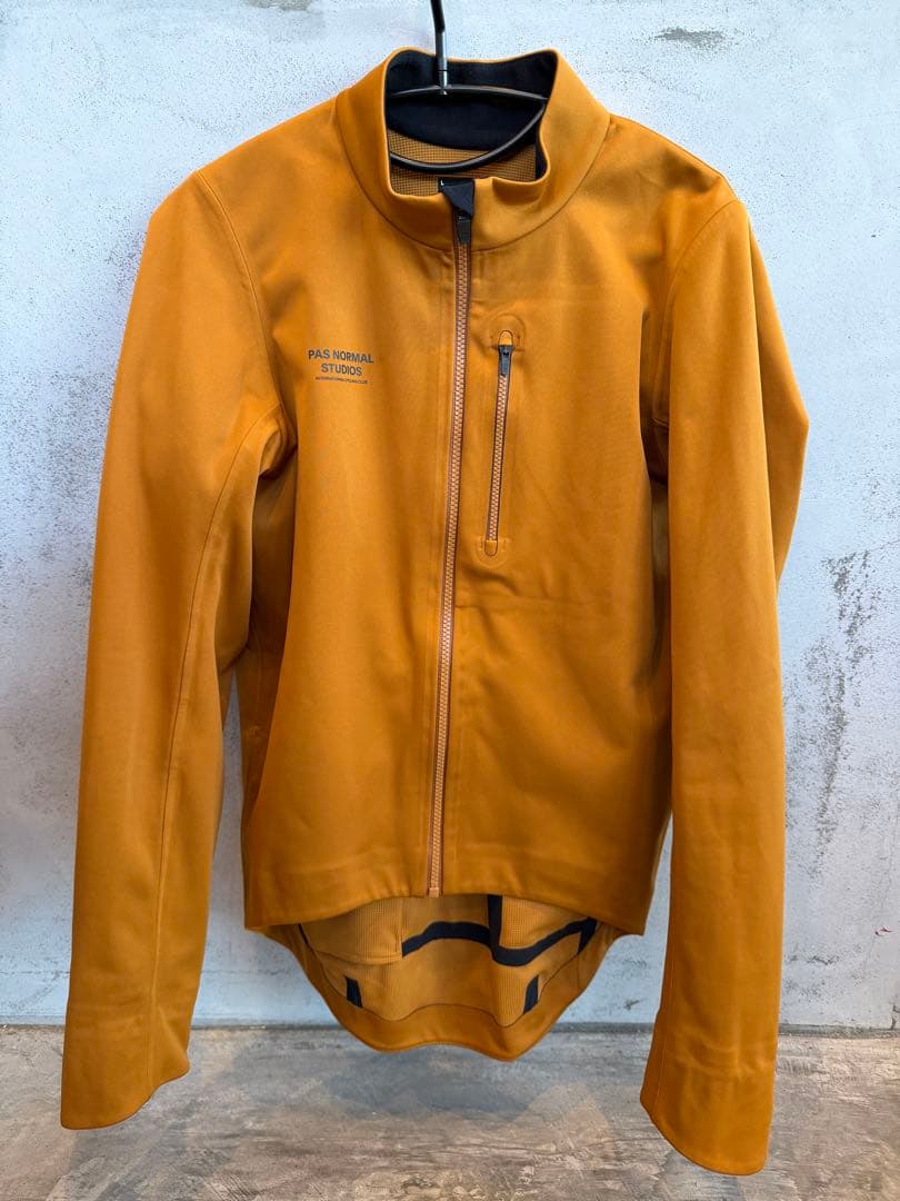 PAS NORMAL STUDIOSサーマルジャケット