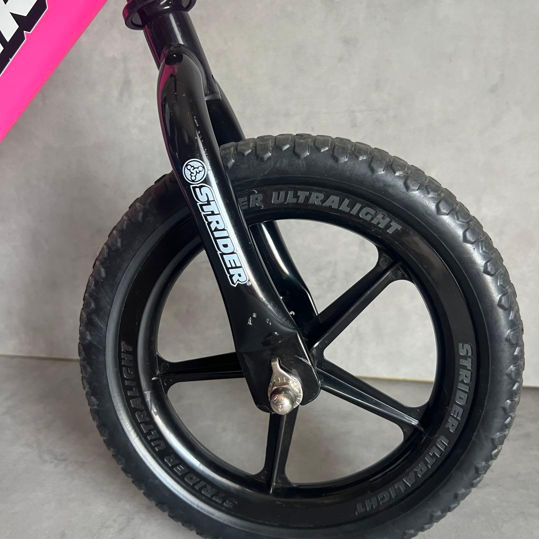 ⭐︎人気色⭐︎ STRIDER ストライダー ピンク 12インチ スポーツ