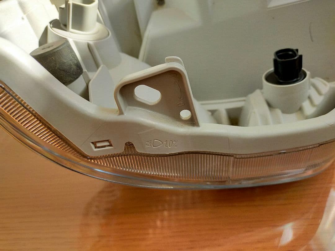 キャリイトラック　DA16T 右ヘッドライト　純正品