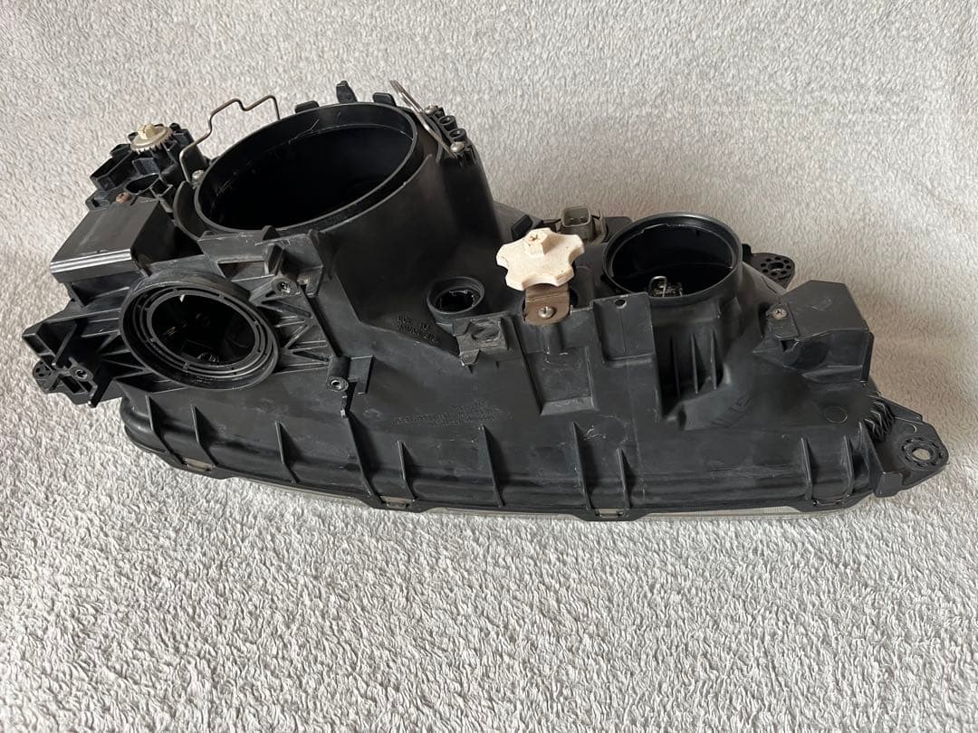 中古 日野 純正 ヘッドライト左側 助手席 KOITO 100-35052