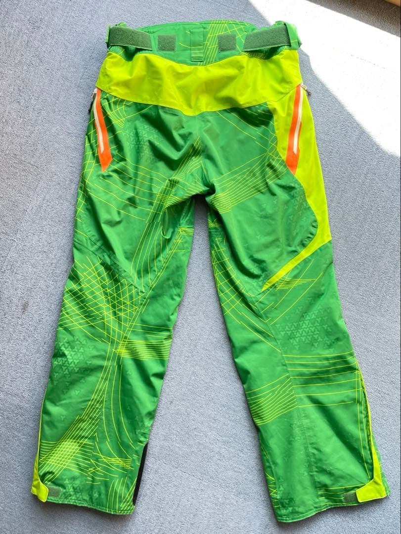 ミズノ　スキーウェア上下　L ブレスサーモ