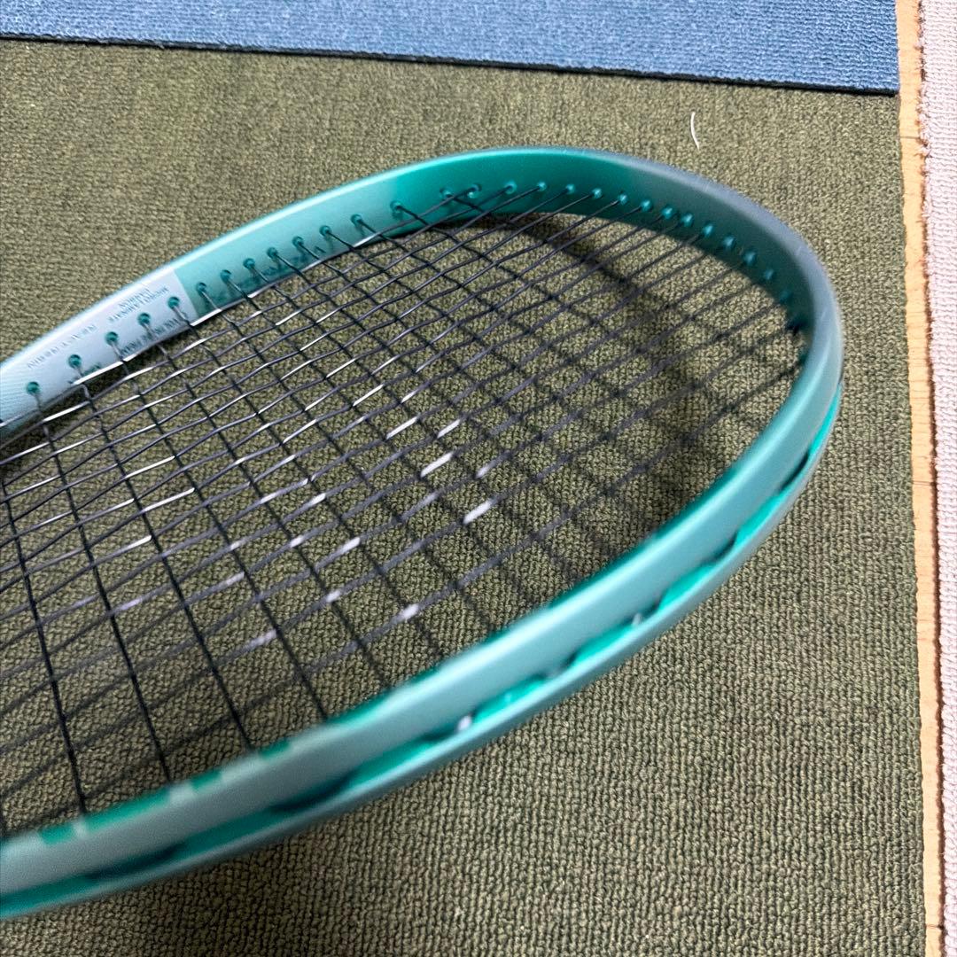 13番YONEX UL-0 テニスラケット 青緑色