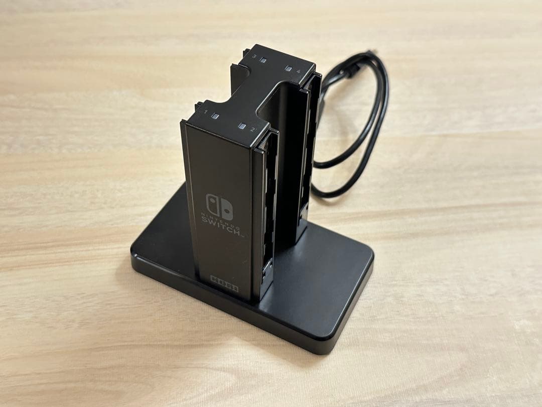 美品Nintendo Switch ジョイコン4個　充電スタンド マリオカート