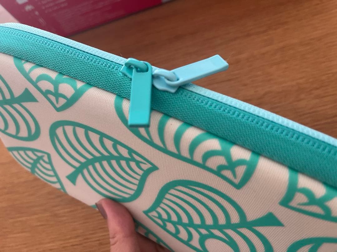 Nintendo Switch 本体セット、Joy-Con、携帯ポーチ