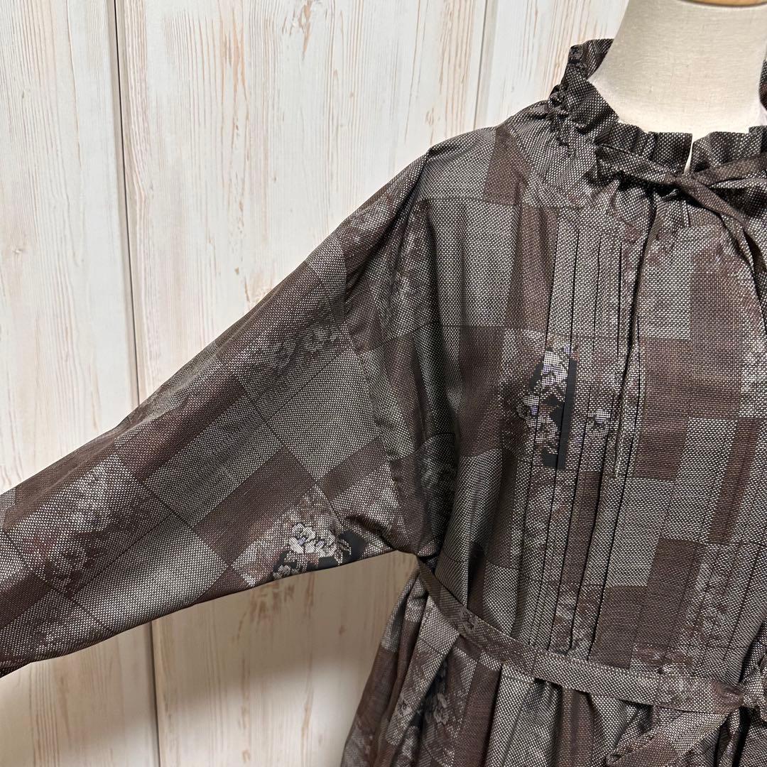 着物リメイク 大島紬(7マルキ)からピンタックの襟ギャザーワンピース(LL)