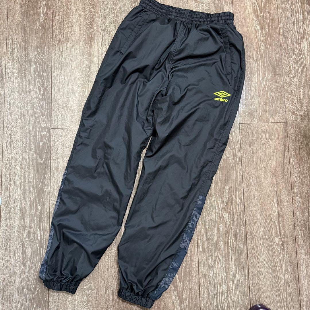 UMBRO アンブロ 裏起毛 ピステ ウィンドブレーカー 上下セット メンズ M