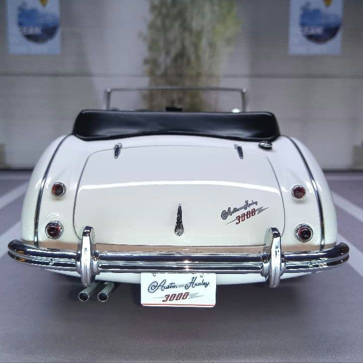 ジャンク オートアート 18/1 オースチンヒーレー