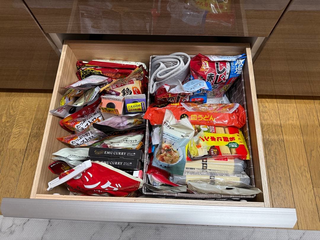 〈MOMO〉【美品】パモウナ SQR-1400R 食器棚 幅140cm