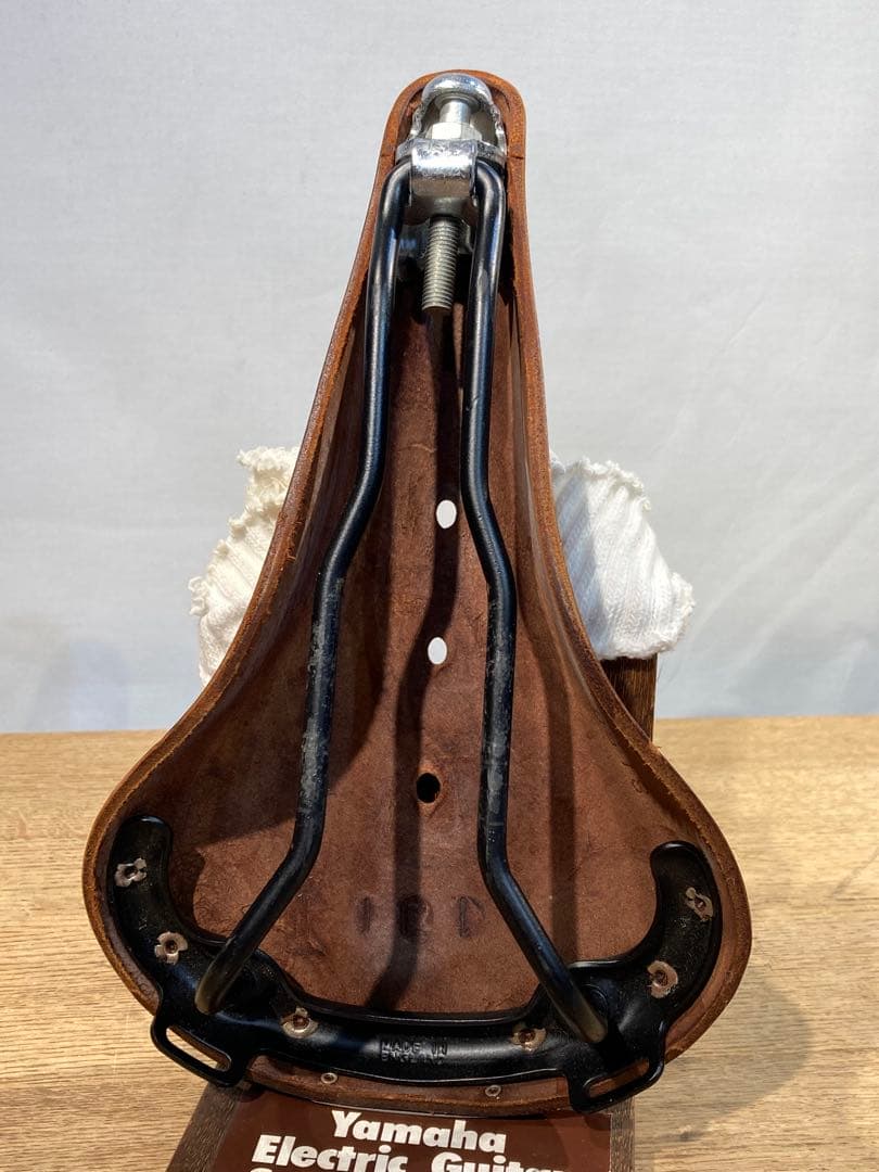 ブルックス B17 チャンピオン スタンダードBROOKS レザーサドルブラウン