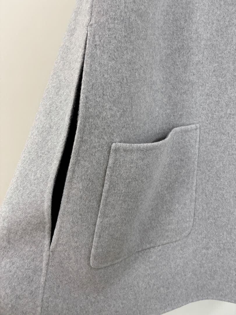 極美品 UNITED ARROWS バイカラー リバー ケープ 36 グレー