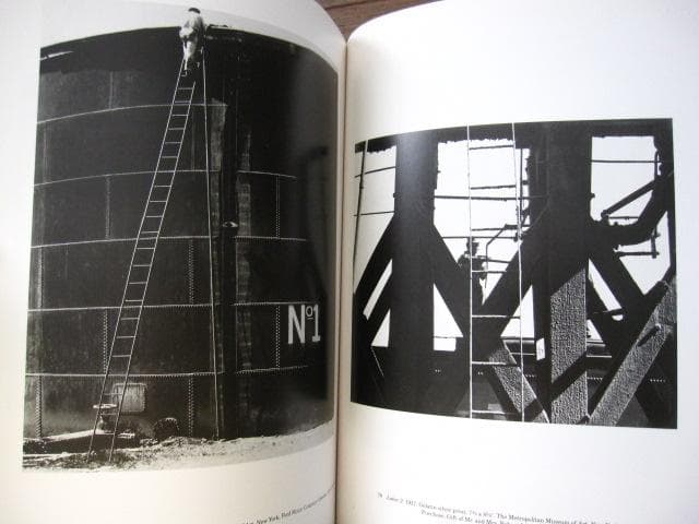 TINA MODOTTI Photographs　ティナ・モドッティ